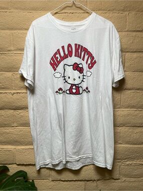Hello Kitty White Graphic Tee